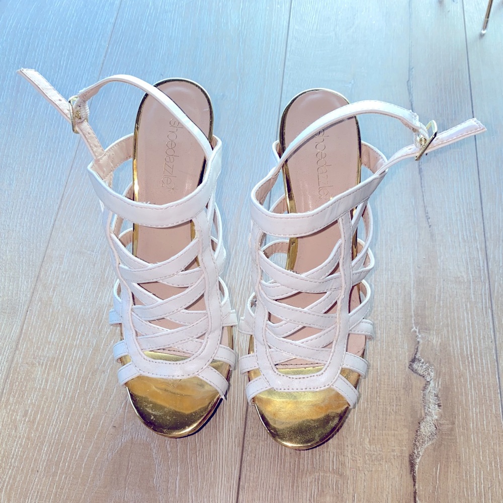 Shoedazzle White High Heels LIKE NEW